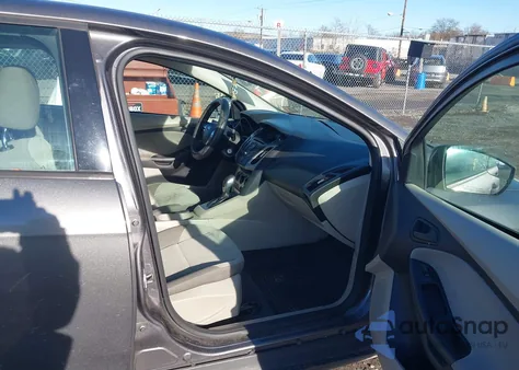 2012 Ford Focus Se from USA, damaged, VIN 1FAHP3F27CL240857